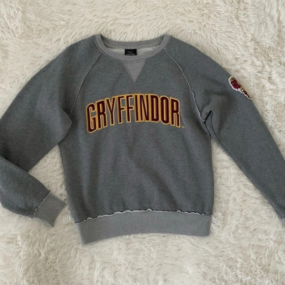 HARRY Potter Gryffindor Universal Studios Sweatshirt, Small - Picture 11 of 16